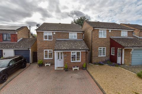 Wheatfield, West Malling ME19 3 bed detached house for sale