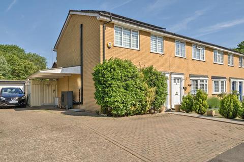 3 bedroom end of terrace house for sale