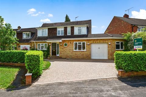 Frere Avenue, Hampshire GU51 4 bed detached house for sale