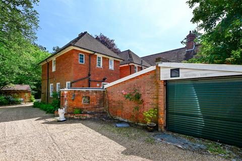 Stockton Avenue, Hampshire GU51 2 bed apartment for sale