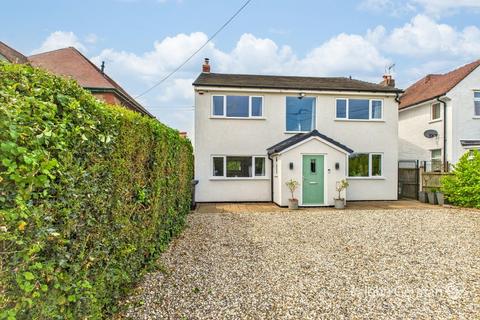 Hyde Bank, Coppenhall 5 bed detached house for sale