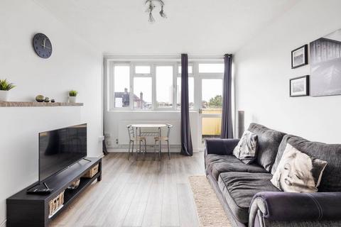 Beaminster House, Dorset Road, Oval... 1 bed flat for sale