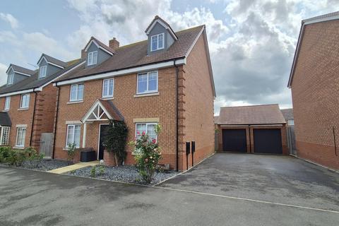 Spitfire Road, Southam, CV47 5 bed detached house for sale