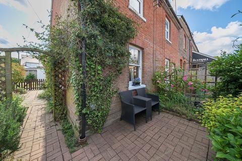 Vermont Road, Tunbridge Wells TN4 2 bed end of terrace house for sale