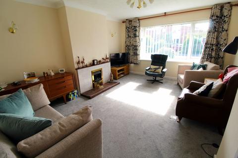 Bannetts Tree Crescent, Alveston 3 bed semi