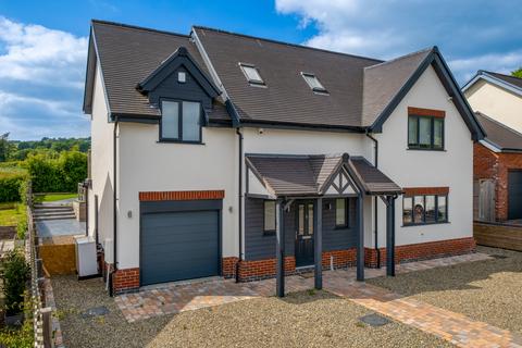 6 The Leys, Bishops Castle, Shropshire 4 bed detached house for sale