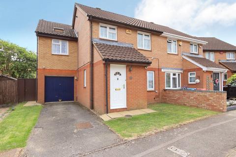 Pettingrew Close, Walnut Tree, Miton... 4 bed semi