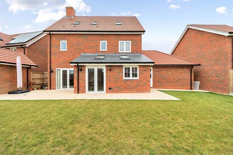 Corn Road, Hertfordshire CM23 5 bed detached house for sale