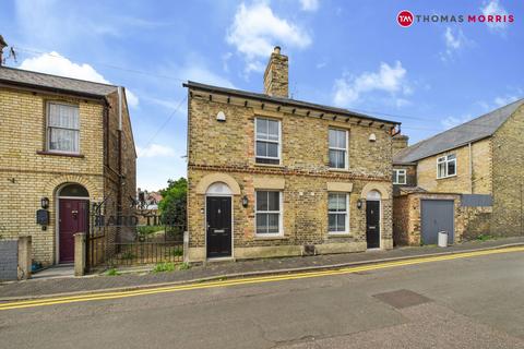 Great Northern Street, Cambridgeshire... 2 bed semi