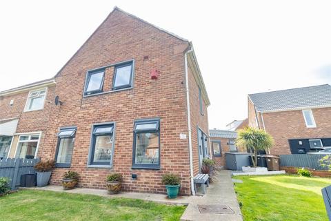 Wallington Avenue, Marden Estate... 3 bed semi