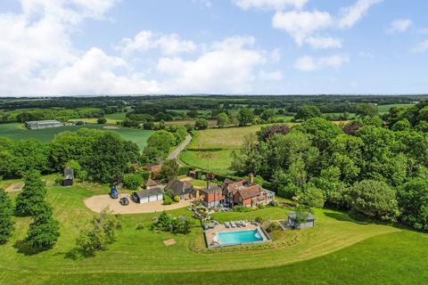 Woodchurch, Ashford, Kent, TN26 6 bed detached house for sale
