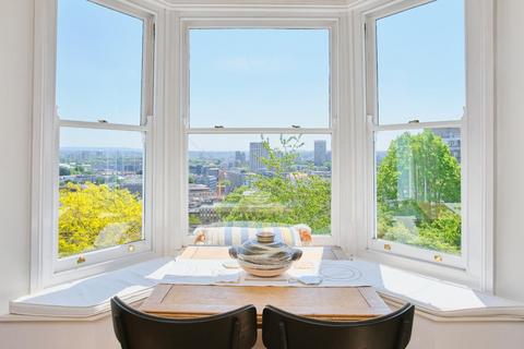 Somerset Street, Kingsdown 2 bed flat for sale