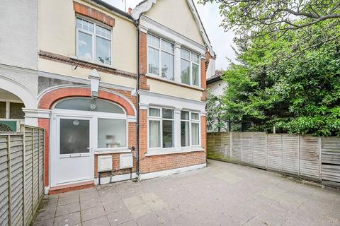 Ellesmere Road, Chiswick, London, W4 2 bed flat for sale