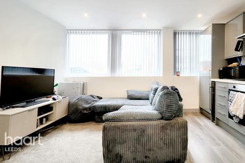 Yeadon Place, Leeds 1 bed apartment for sale