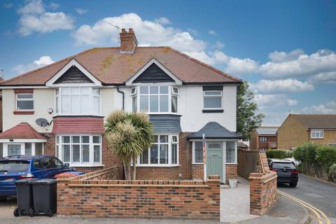 Ashburnham Road, Ramsgate, Kent, CT11 3 bed semi