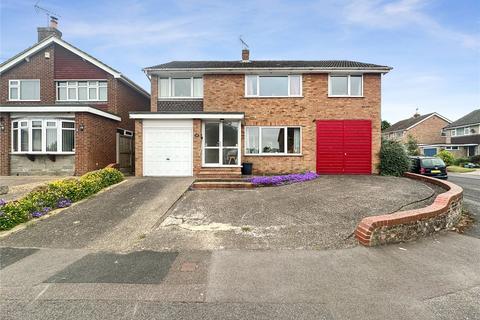 Foulds Close, Wigmore, Kent, ME8 5 bed detached house for sale