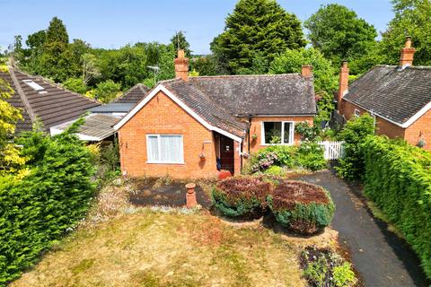 Moulsham Lane, Hampshire GU46 3 bed bungalow for sale