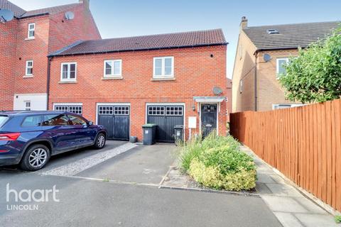 Greenfinch Crescent, Witham St Hugh 2 bed flat for sale