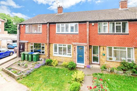 Hilary Close, Erith, Kent 3 bed terraced house for sale