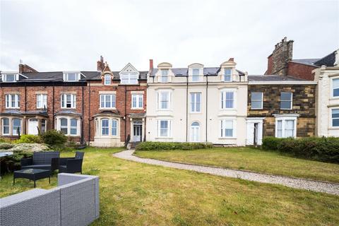 South Lodge, 12