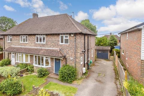 Gordon Road, Uckfield TN22 3 bed semi
