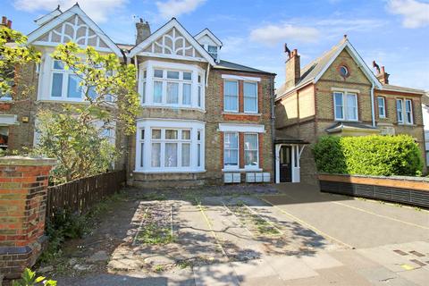 St. Vincents Road, Westcliff