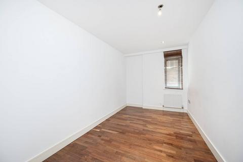 Hoxton Square, Hoxton, London, N1 2 bed flat for sale