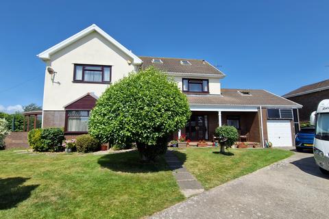 FLATHOLM WAY, NOTTAGE, PORTHCAWL... 5 bed detached house for sale