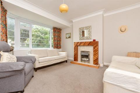 Gloucester Avenue, Margate CT9 3 bed semi