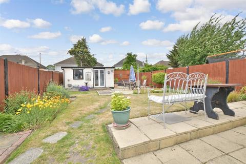Kingsley Avenue, Dartford DA1 3 bed end of terrace house for sale