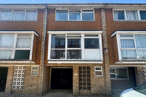 Courtlands Mews, Church Hill, Newhaven 3 bed terraced house for sale