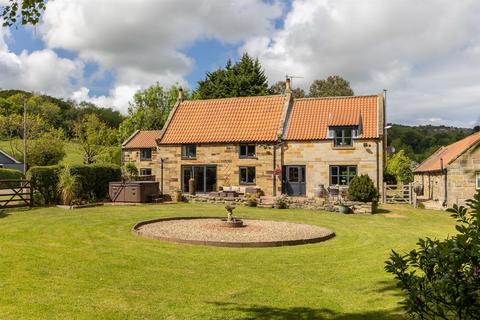 North Farm, Aislaby, Whitby 5 bed house for sale