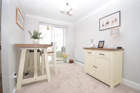 The Gardens, Pontefract 3 bed detached house for sale