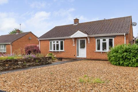 St Helens Way, Hemswell, DN21 3 bed bungalow for sale