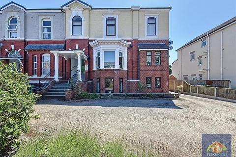 Marlborough Road, Southport PR9 2 bed apartment for sale