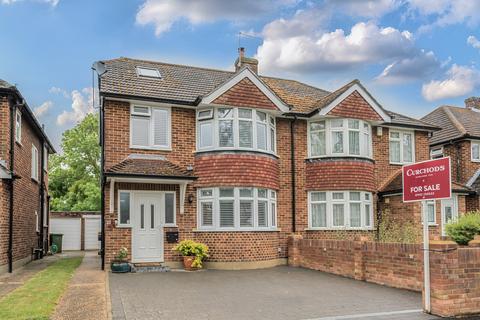 Catlin Crescent, Shepperton, TW17 4 bed semi