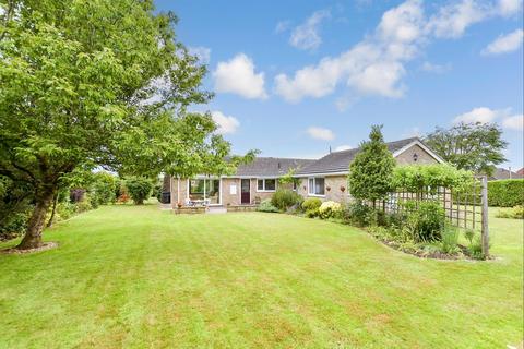 Bramley Gardens, Dover CT16 4 bed bungalow for sale