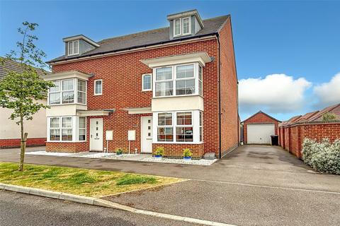 Ernest Fitches Way, Littlehampton... 4 bed semi
