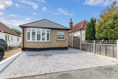 Alexandra Road, Kings Langley, WD4 2 bed detached bungalow for sale