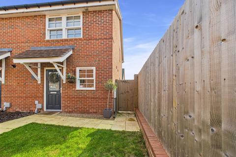 Pakenham Road, Waterlooville PO7 2 bed semi