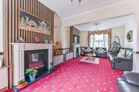 Melvin Road, Penge, London, SE20 5 bed semi