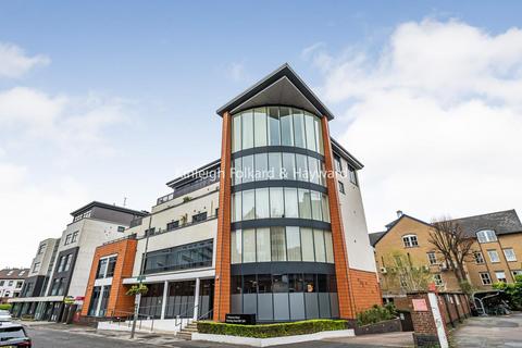 Sherman Road, Bromley, Kent, BR1 2 bed flat for sale