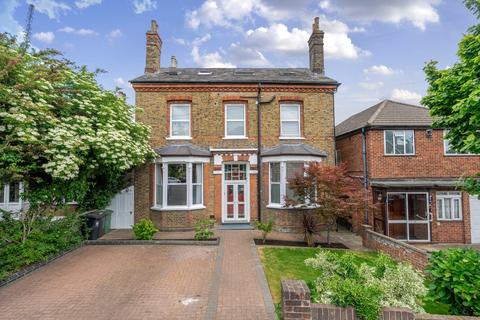 Addington Grove, London, SE26 6 bed detached house for sale