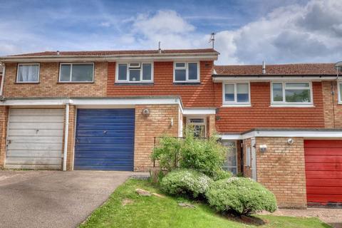 Mead Platt, High Wycombe HP14 3 bed terraced house for sale