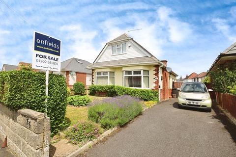 Hill View Road, Bournemouth BH10 3 bed detached house for sale
