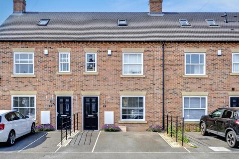 Highfield Street, Long Eaton 3 bed terraced house for sale