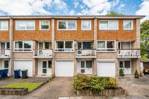 Park Gate, Mount Avenue, Ealing... 3 bed terraced house for sale