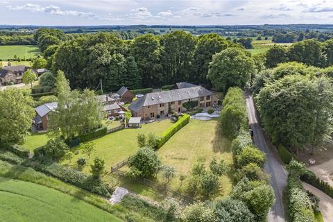 Clump Barn, Farleigh Lane, Dummer... 6 bed semi