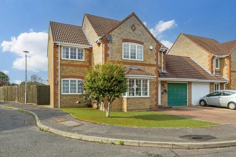 Martindale, Iver Heath SL0 4 bed link detached house for sale