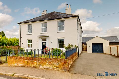 West Street, Lilley LU2 4 bed detached house for sale